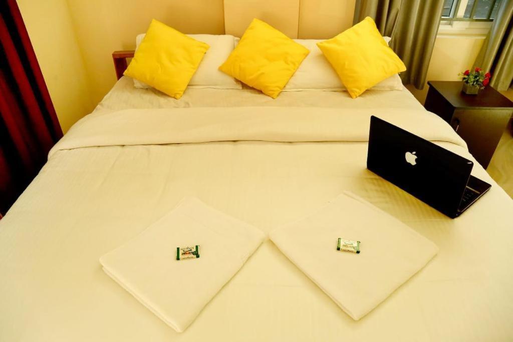 苏丹巴特利Loyal Residency住宿加早餐旅馆 外观 照片